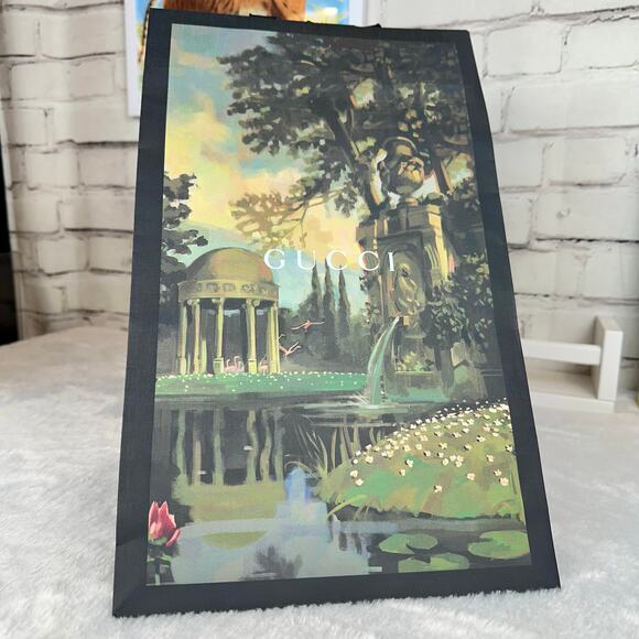 GUCCI NEW Beautiful Large size Shopping Bag RARE - Picture 2 of 5